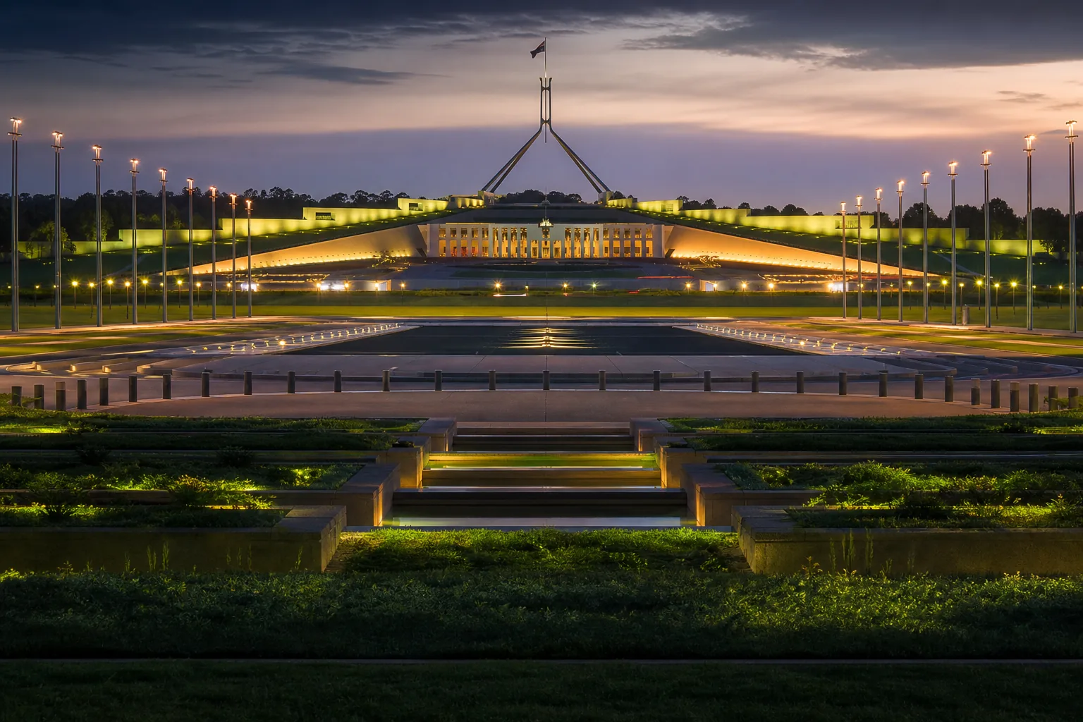 Editorial city guide graphic for Woo Casino readers in Canberra, ACT